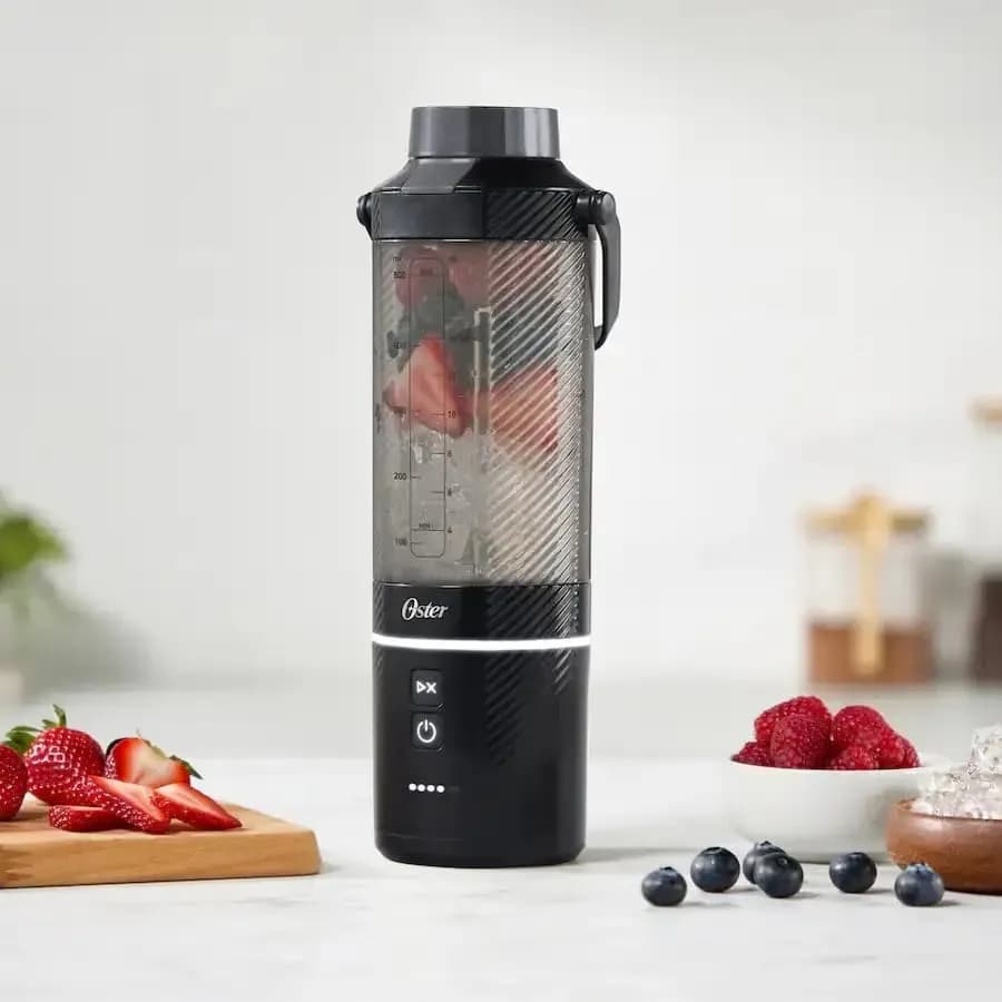 Licuadora Portátil Oster, GoMAX, 590 Ml De Capacidad, Para Smoothies, Color Negro